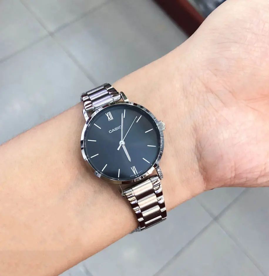 Японские наручные часы CASIO CASIO COLLECTION LTP-VT02D-1A