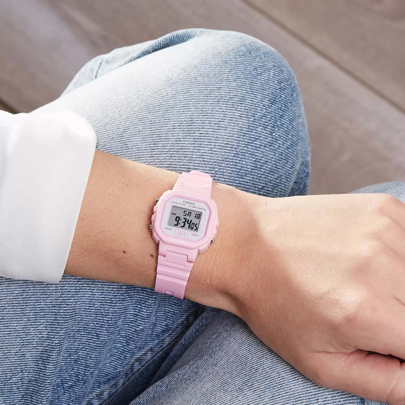 Японские наручные часы CASIO CASIO COLLECTION LA-20WH-4A1