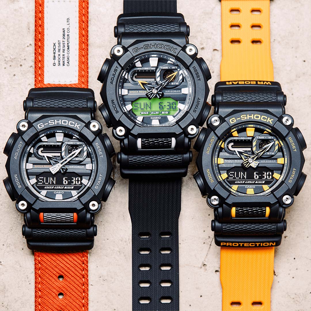 Японские наручные часы Casio G-SHOCK GA-900A-1A9ER с хронографом