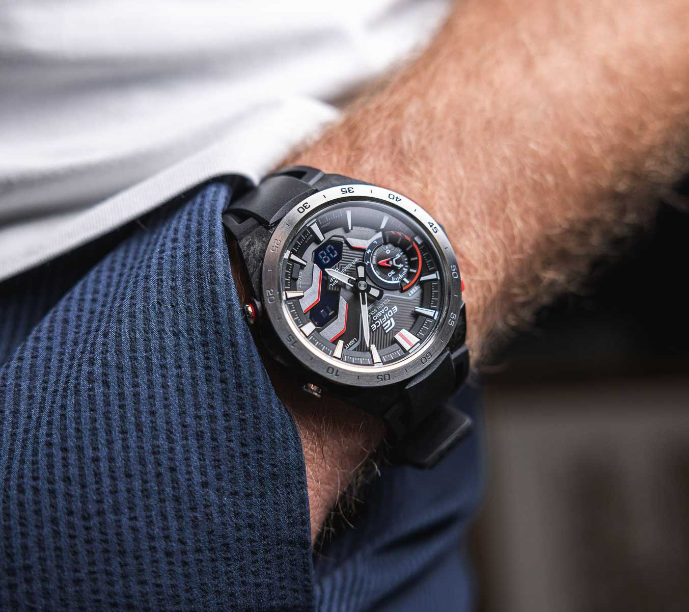 Японские наручные часы CASIO EDIFICE ECB-2200P-1A