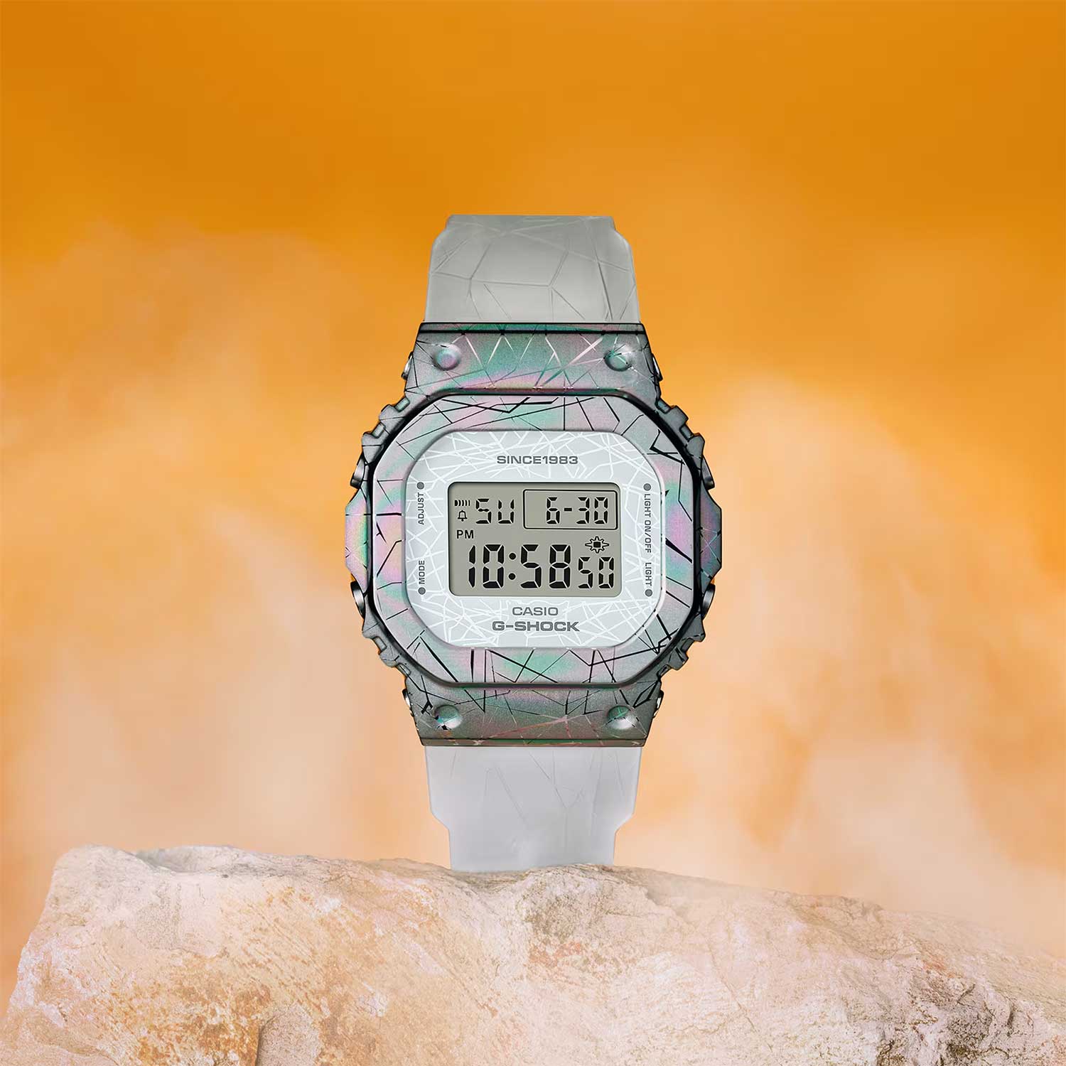 Японские наручные часы Casio G-SHOCK GM-S5640GEM-7E с хронографом