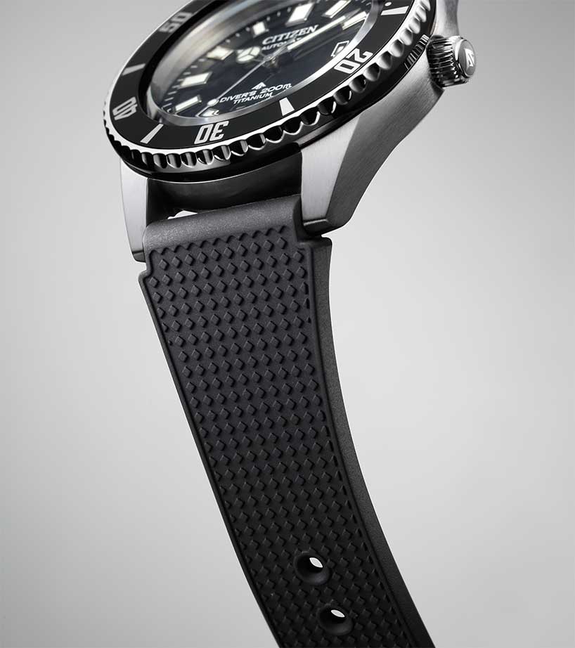 Японские механические титановые наручные часы Citizen NB6021-17E