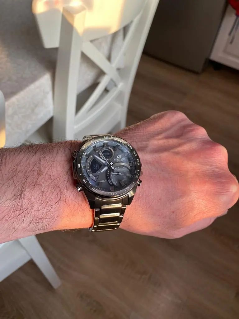 Японские наручные часы CASIO EDIFICE ECB-900MDC-1A