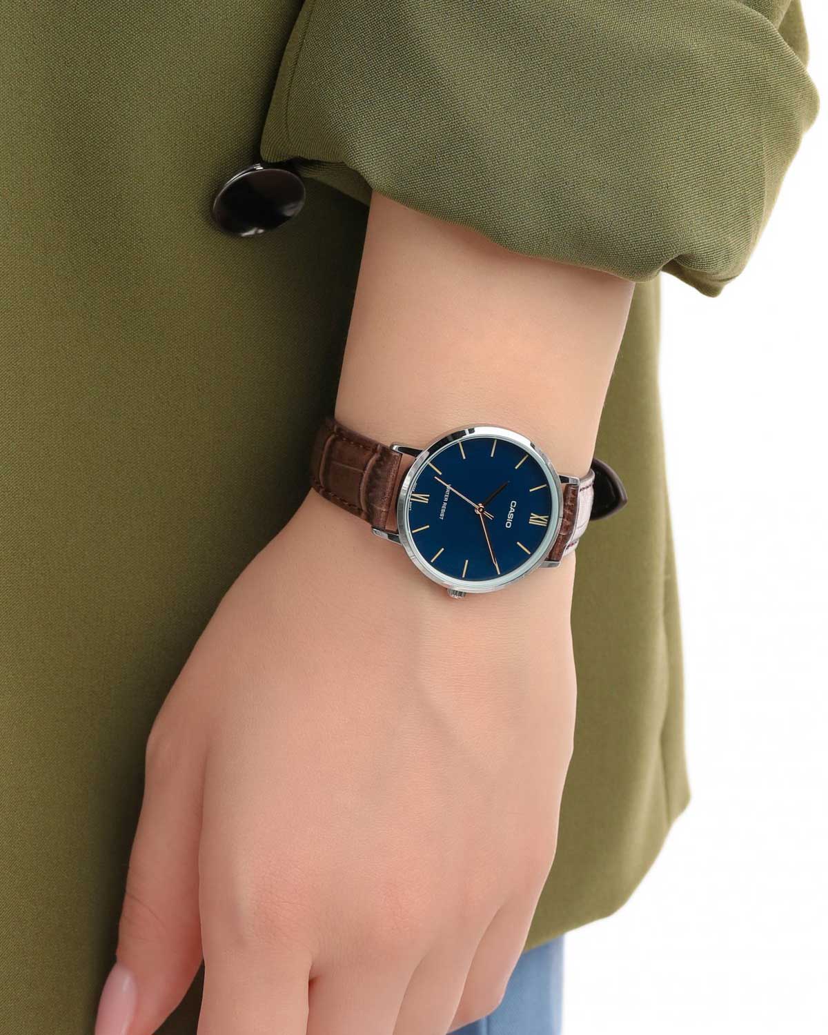 Японские наручные часы CASIO CASIO COLLECTION LTP-VT01L-2B
