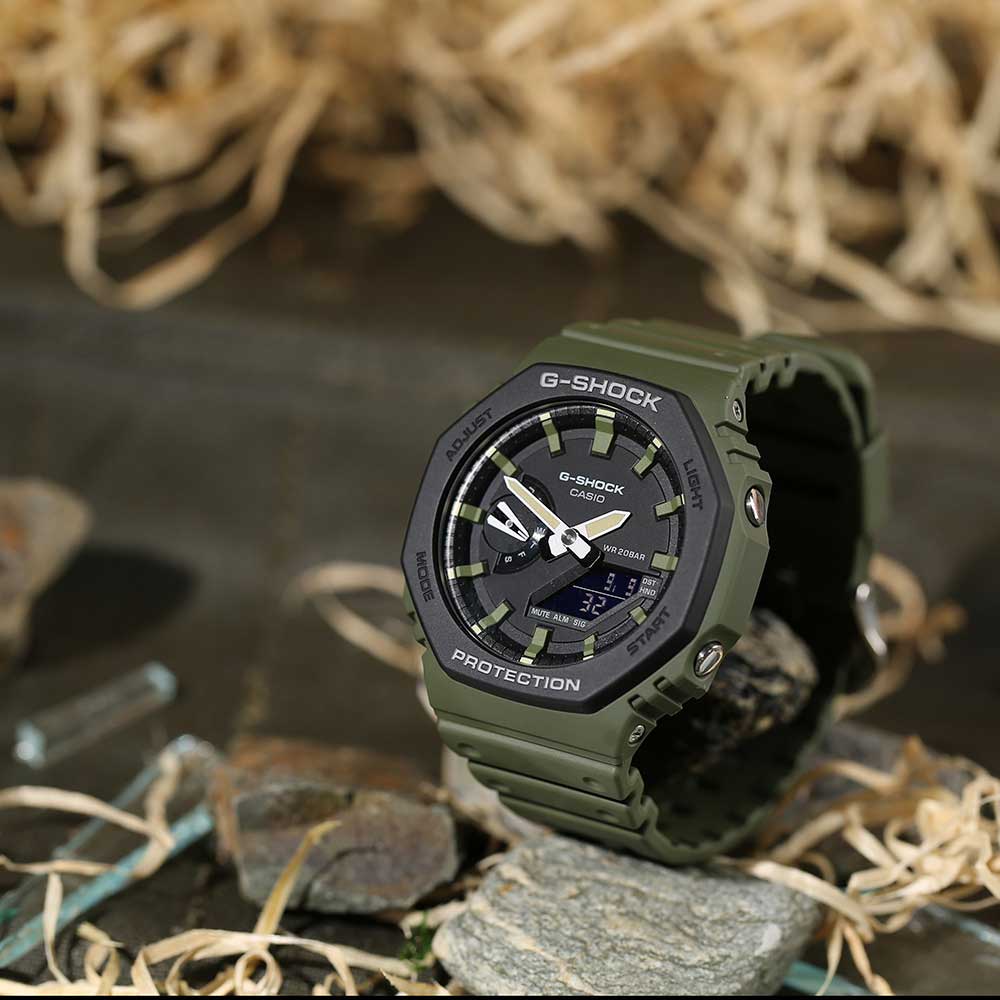 Японские наручные часы Casio G-SHOCK GA-2110SU-3AER с хронографом