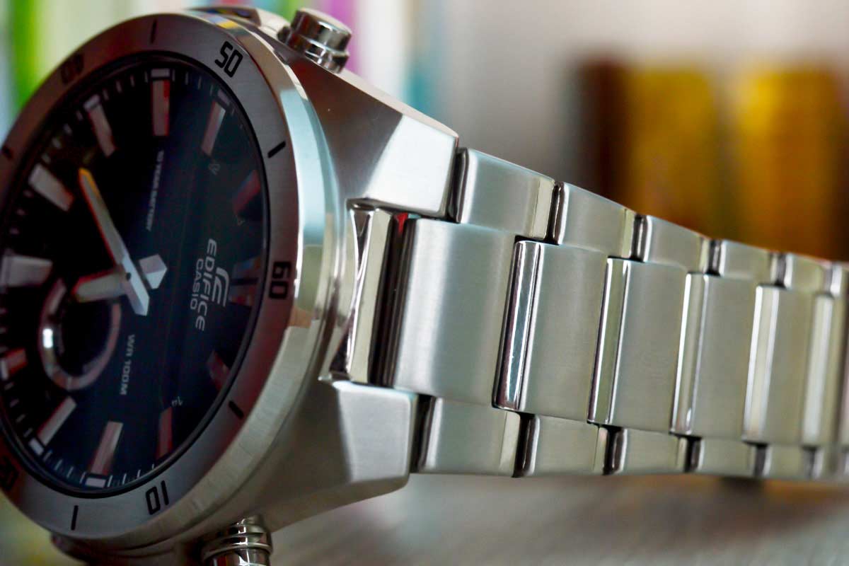 Японские наручные часы Casio Edifice ERA-110D-1A с хронографом
