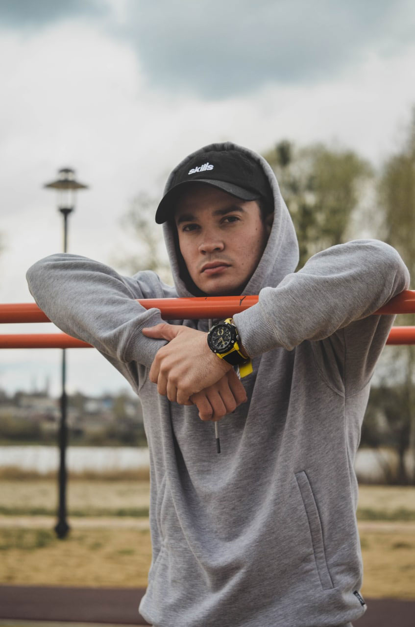 Японские наручные часы Casio G-SHOCK GA-2000-1A9ER с хронографом