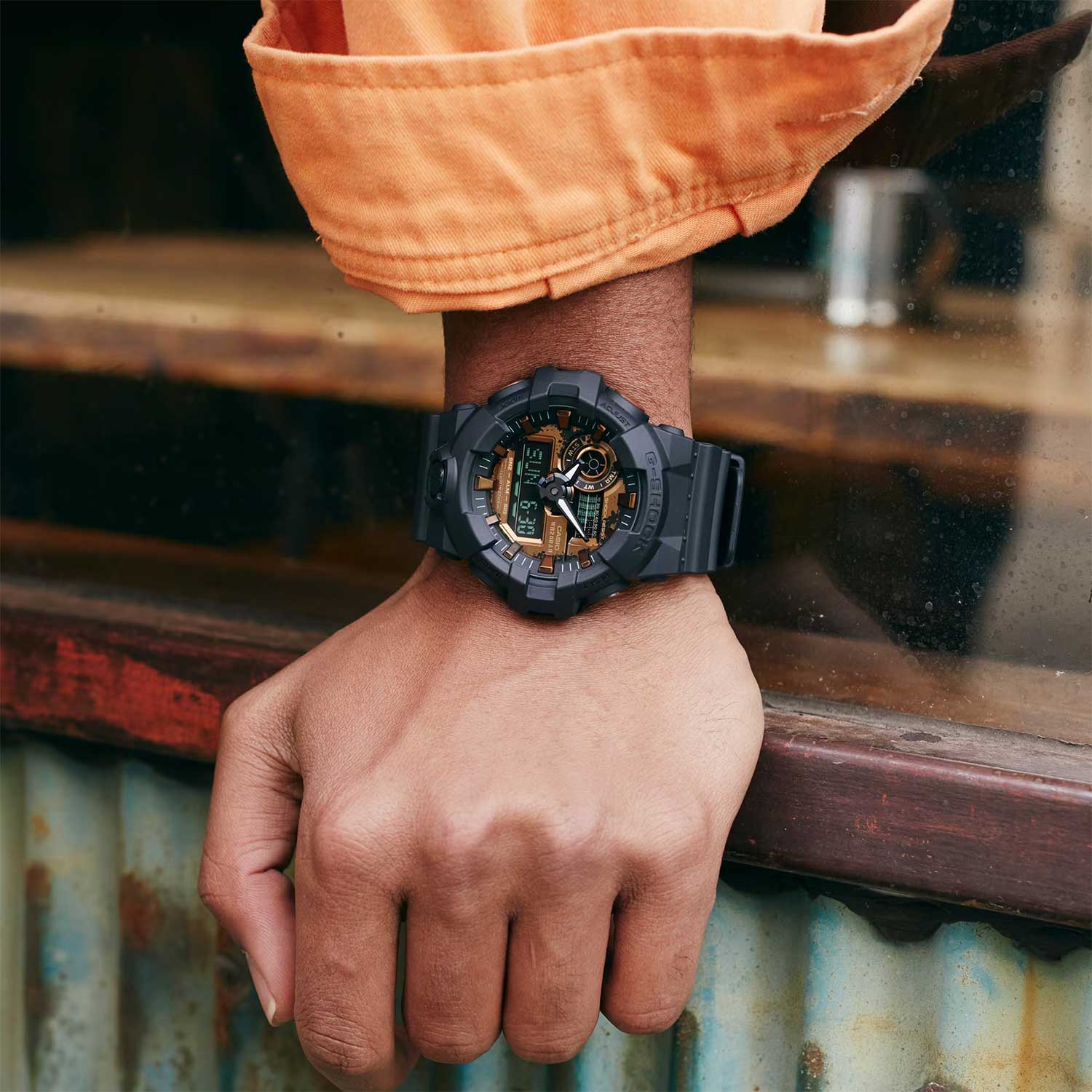 Японские наручные часы CASIO G-SHOCK GA-700RC-1A