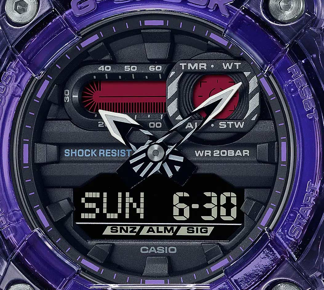 Японские наручные часы Casio G-SHOCK GA-900TS-6AER с хронографом