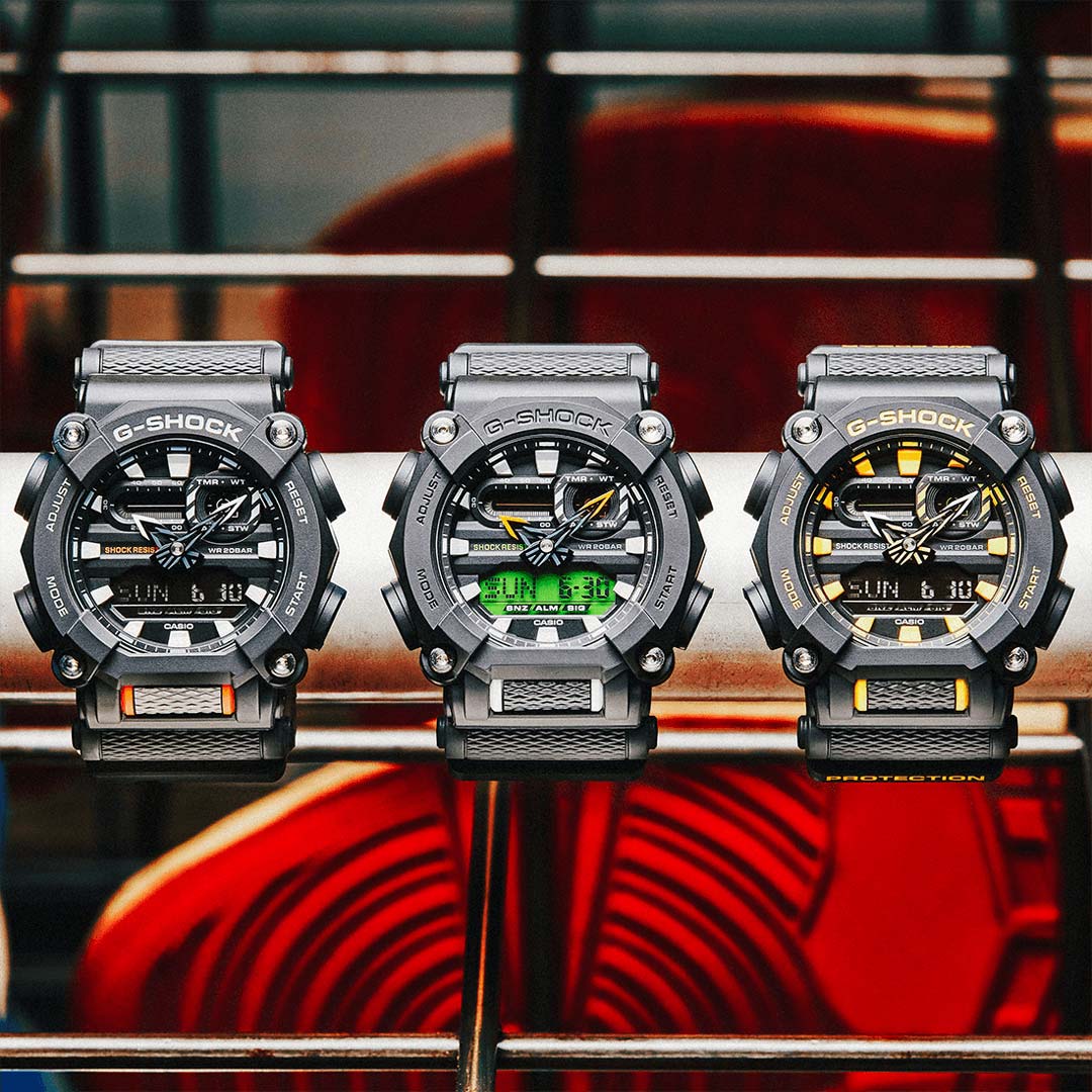 Японские наручные часы Casio G-SHOCK GA-900C-1A4ER с хронографом