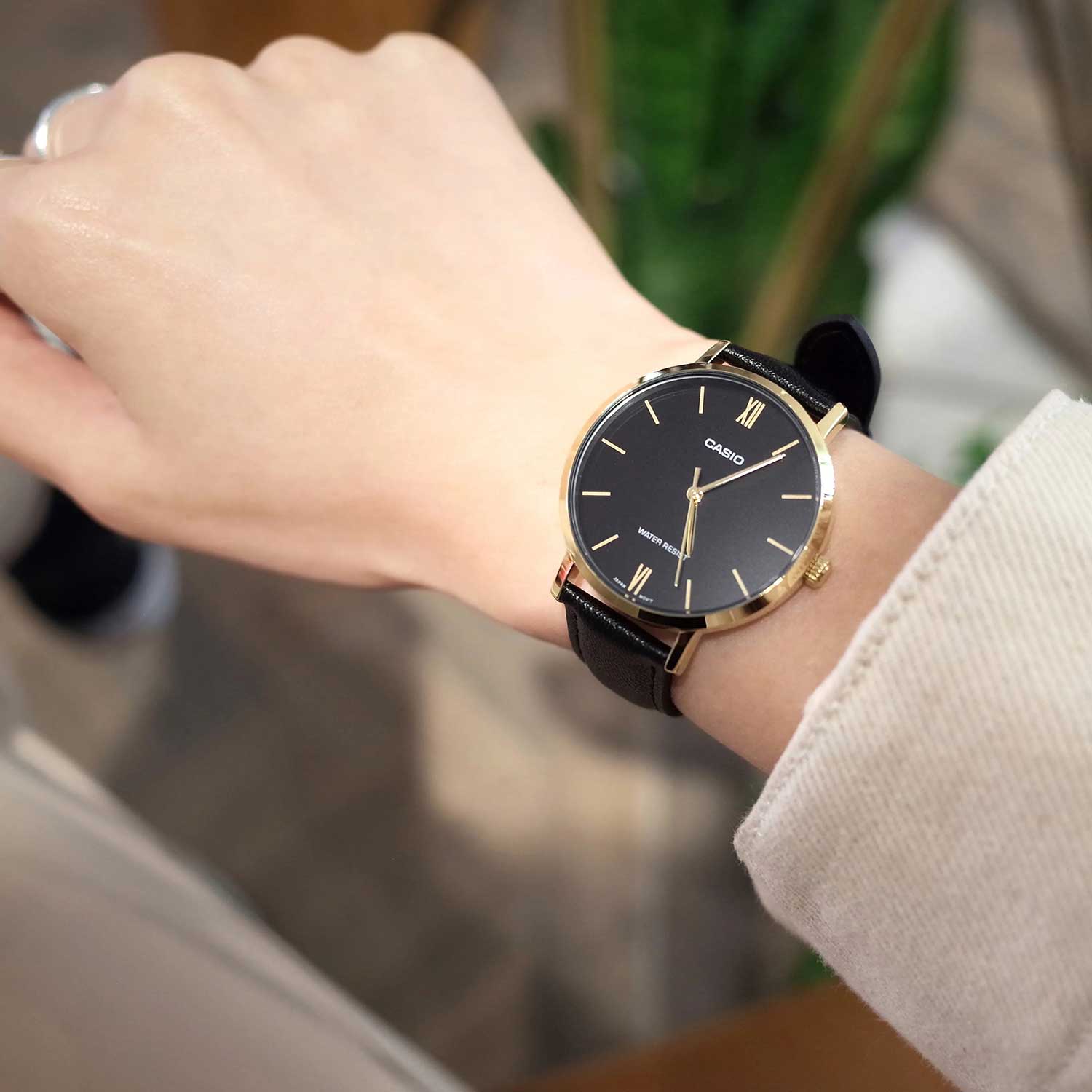 Японские наручные часы Casio Collection LTP-VT01GL-1B