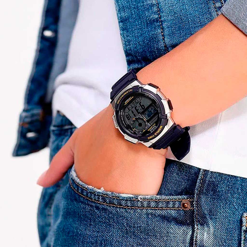 Японские наручные часы CASIO CASIO COLLECTION AE-1000W-2A