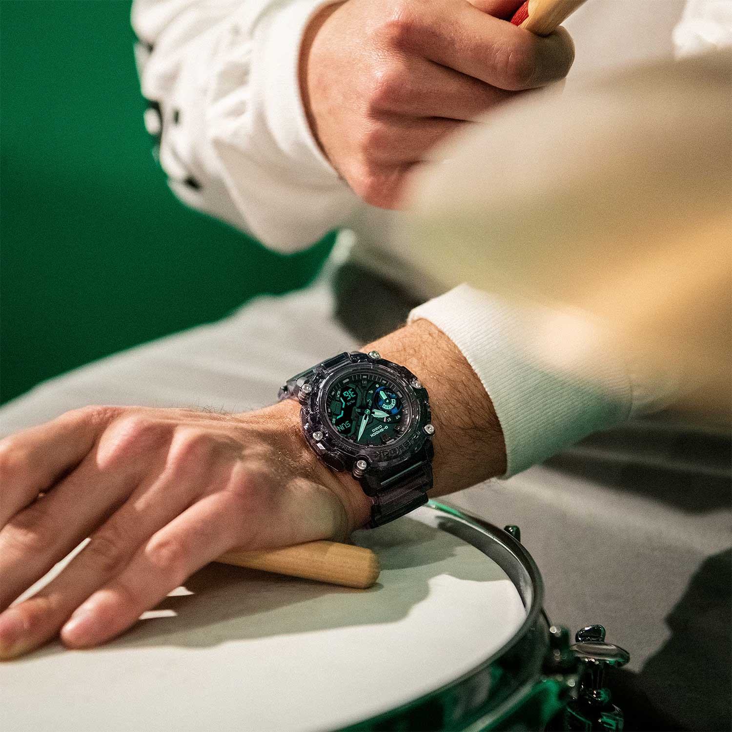 Японские наручные часы CASIO G-SHOCK GA-2200SKL-8A