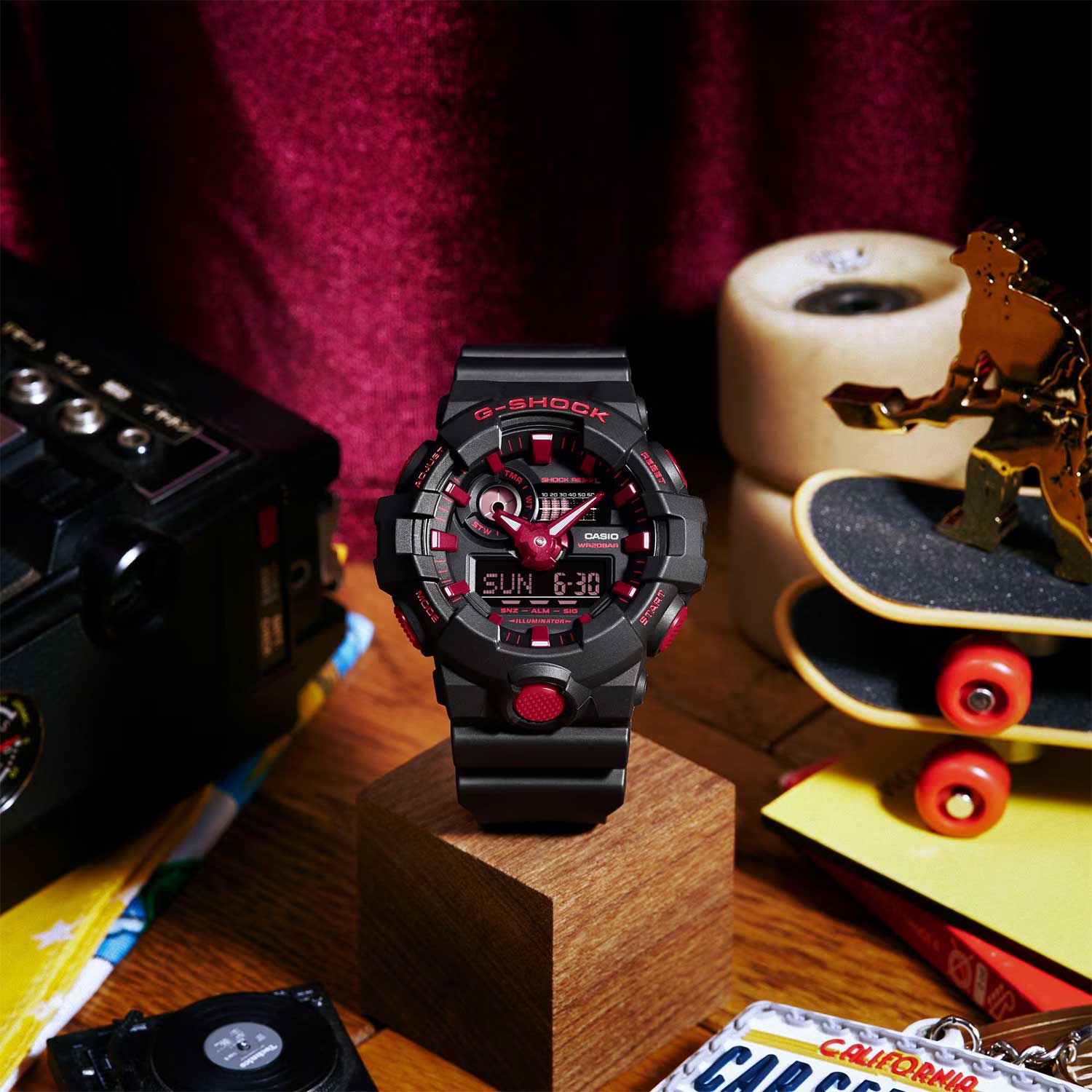 Японские наручные часы Casio G-SHOCK GA-700BNR-1A с хронографом