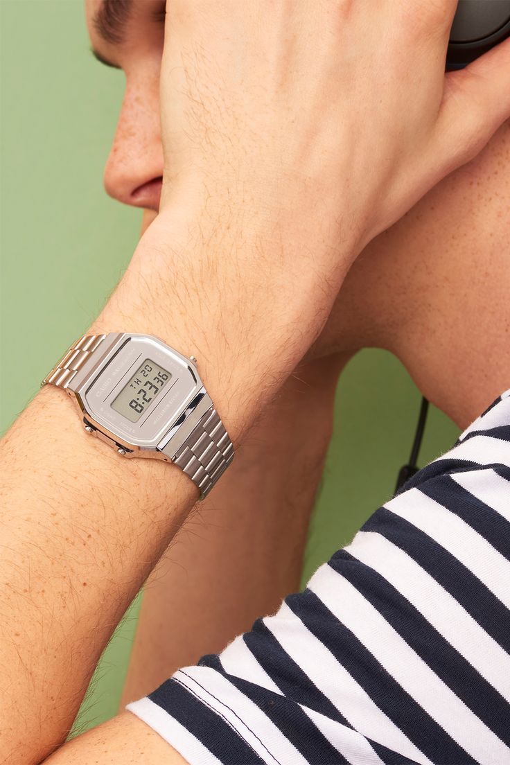 Японские наручные часы CASIO CASIO COLLECTION A1000D-7EF
