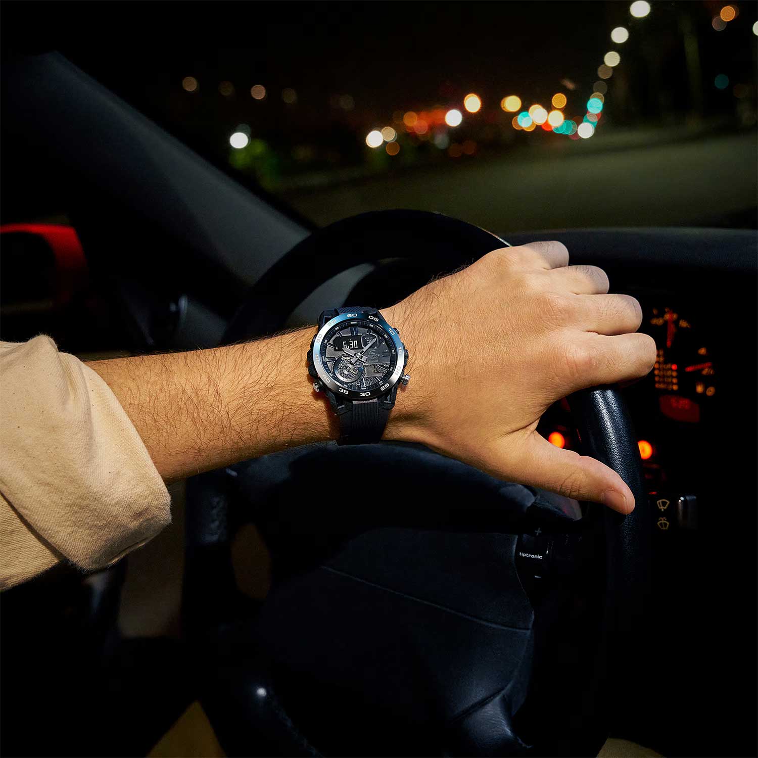 Японские наручные часы CASIO EDIFICE ECB-40NP-1A