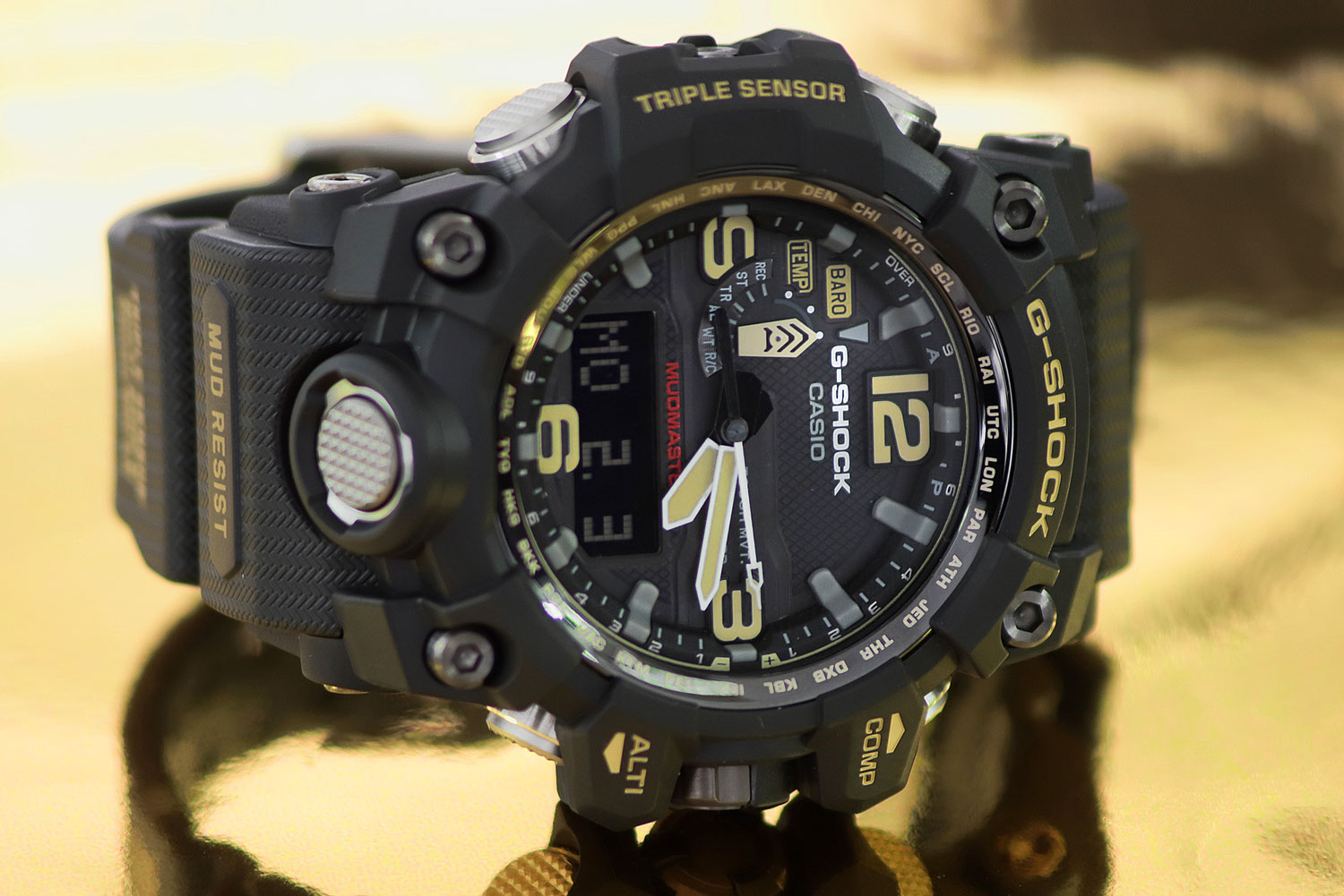 Японские наручные часы CASIO G-SHOCK GWG-1000-1A
