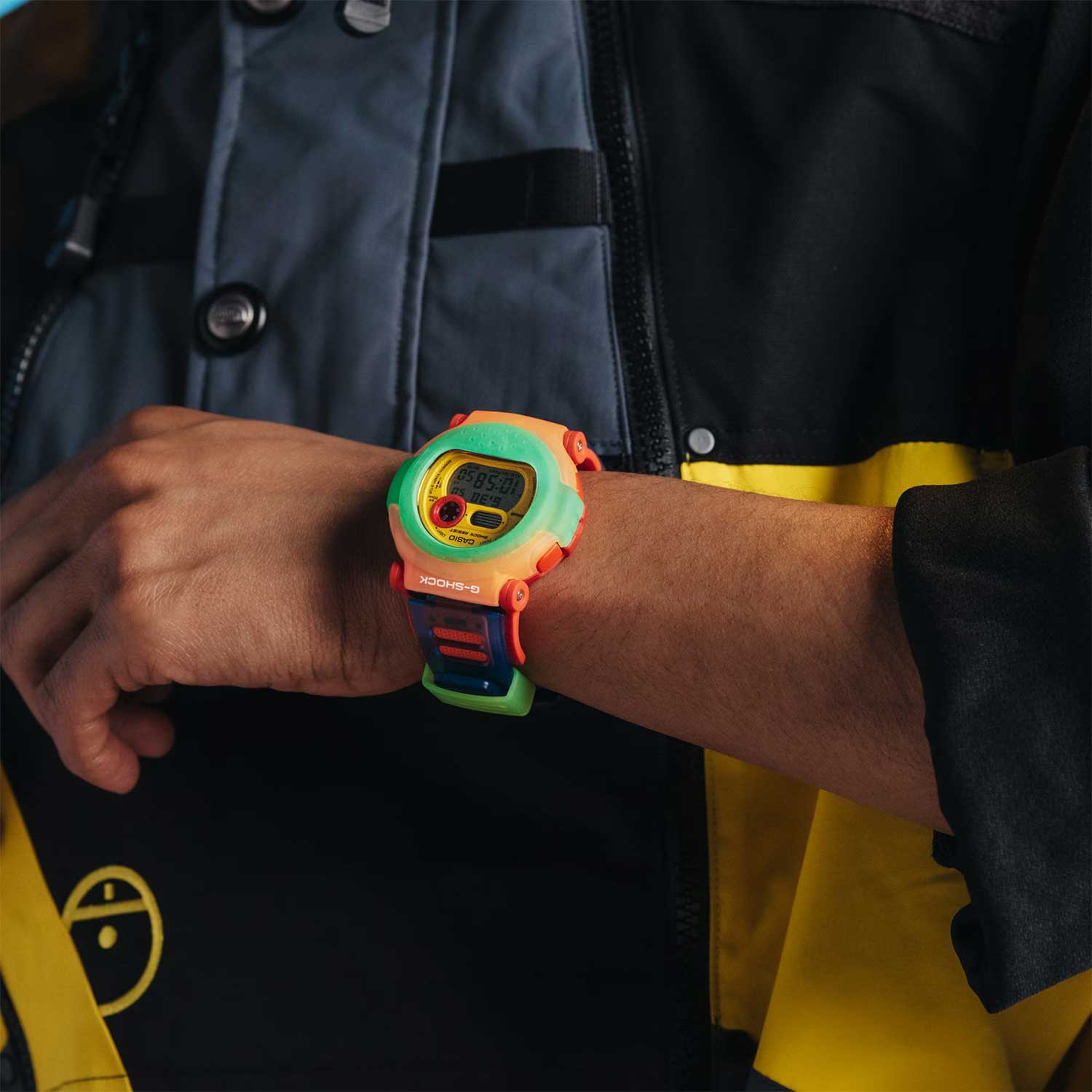 Японские наручные часы Casio G-SHOCK G-B001MVE-9 с хронографом