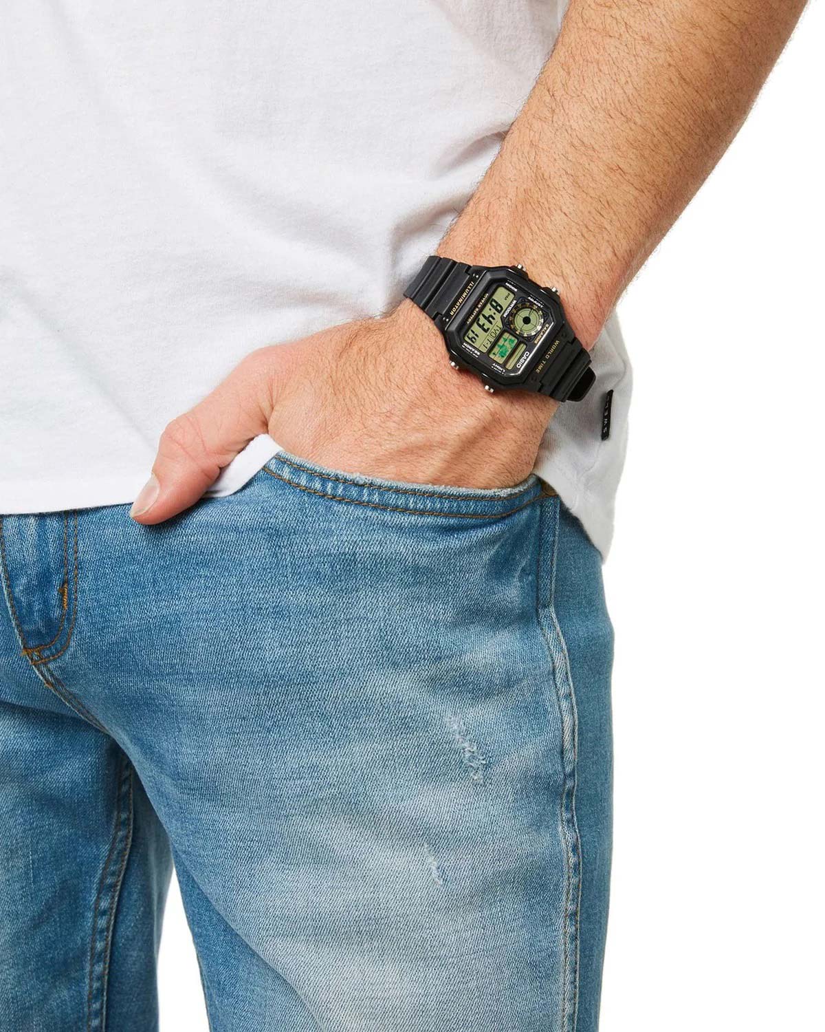 Японские наручные часы CASIO CASIO COLLECTION AE-1200WH-1B