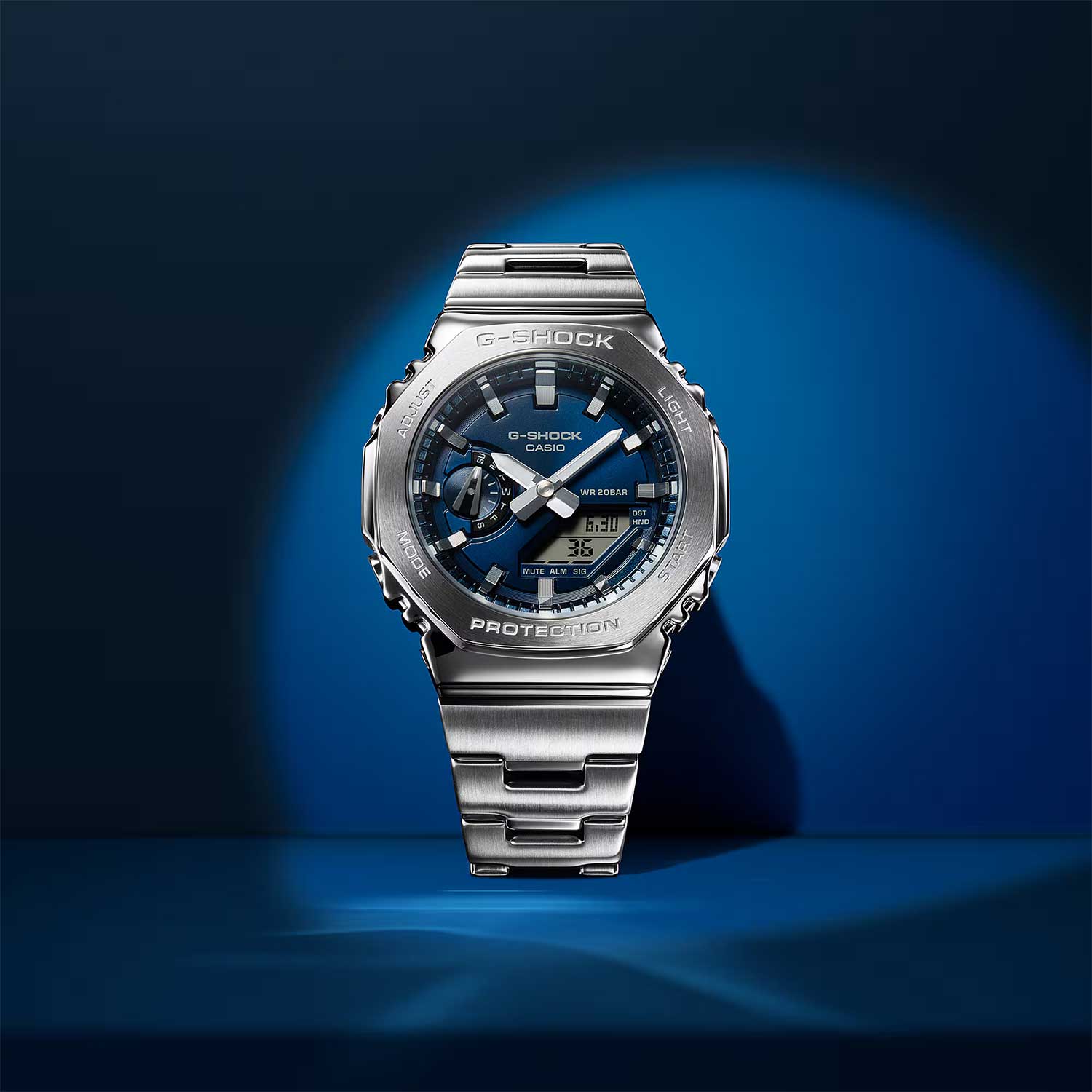 Японские наручные часы CASIO G-SHOCK GM-2110D-2B