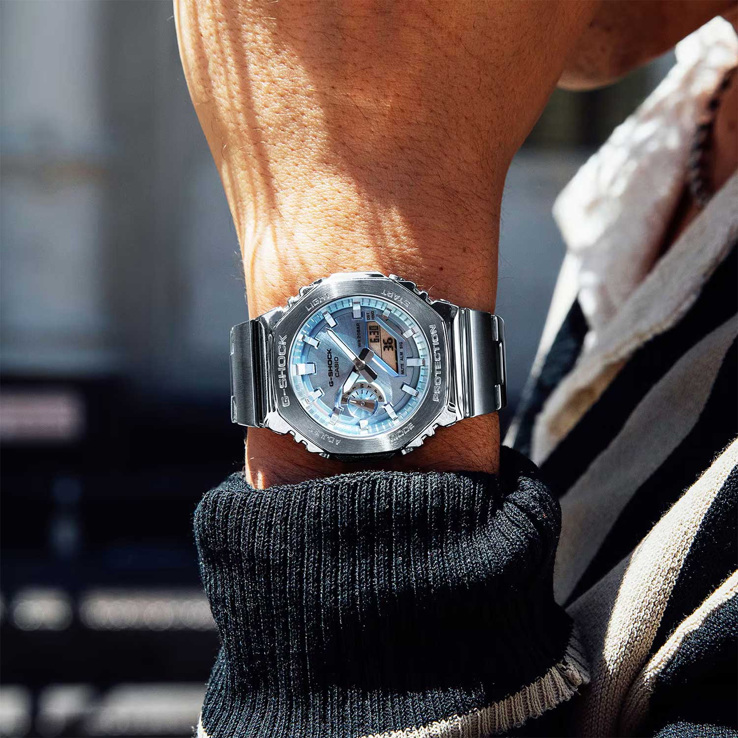 Японские наручные часы CASIO G-SHOCK GM-2110D-2A