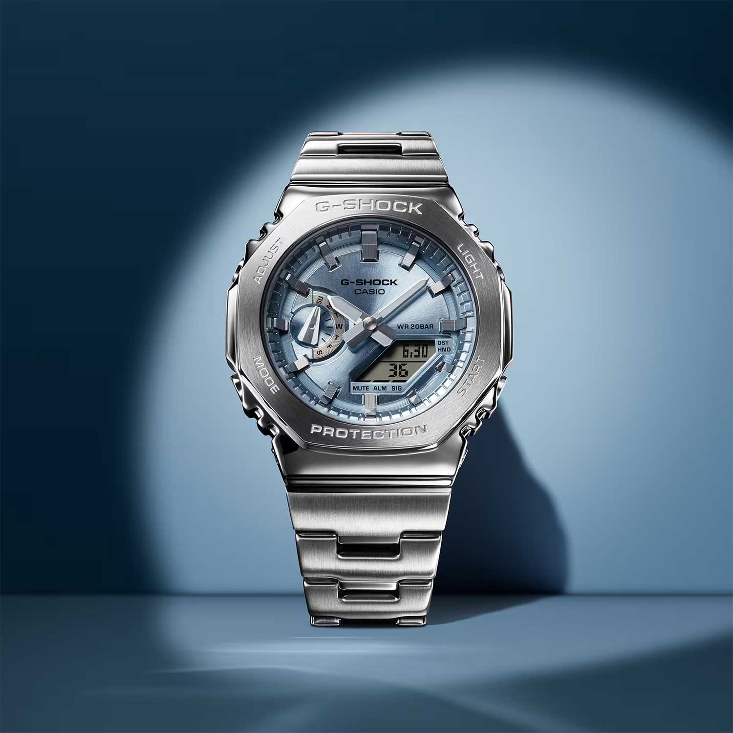 Японские наручные часы CASIO G-SHOCK GM-2110D-2A