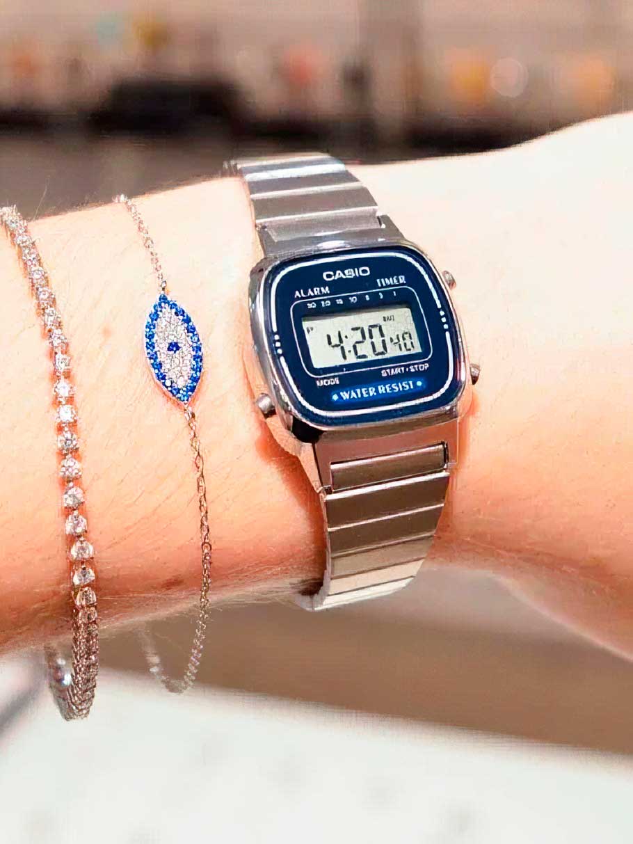 Японские наручные часы CASIO CASIO COLLECTION LA670WA-2