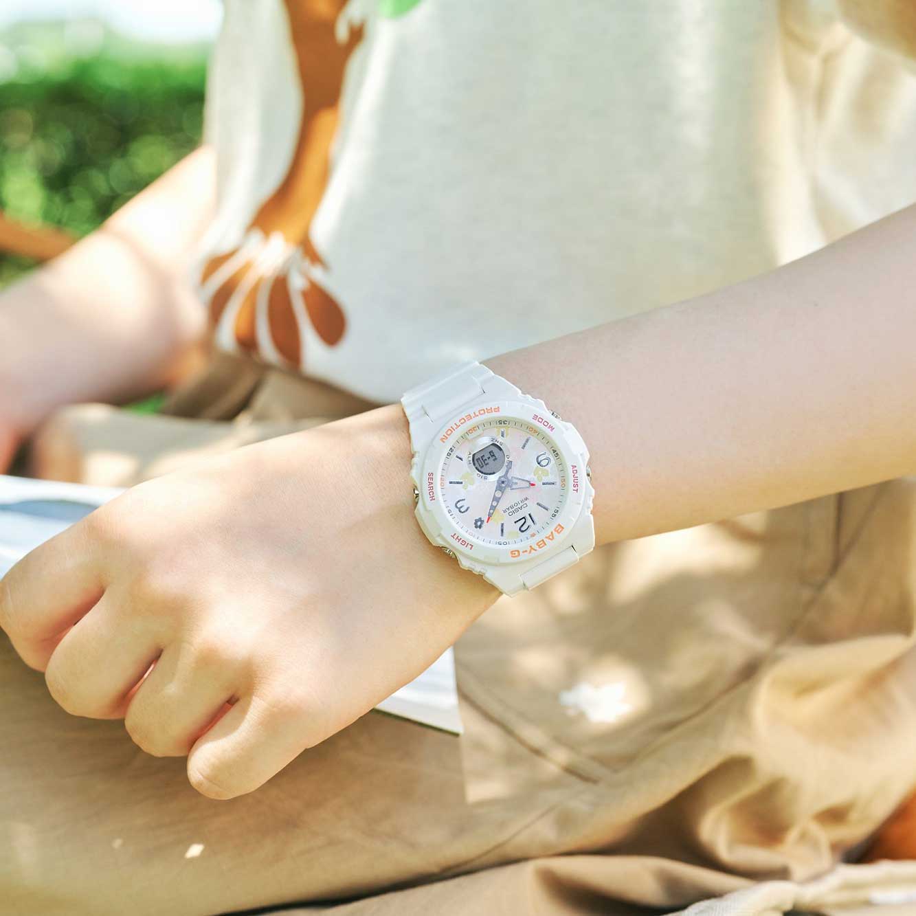 Японские наручные часы Casio Baby-G BGA-260FL-7A с хронографом