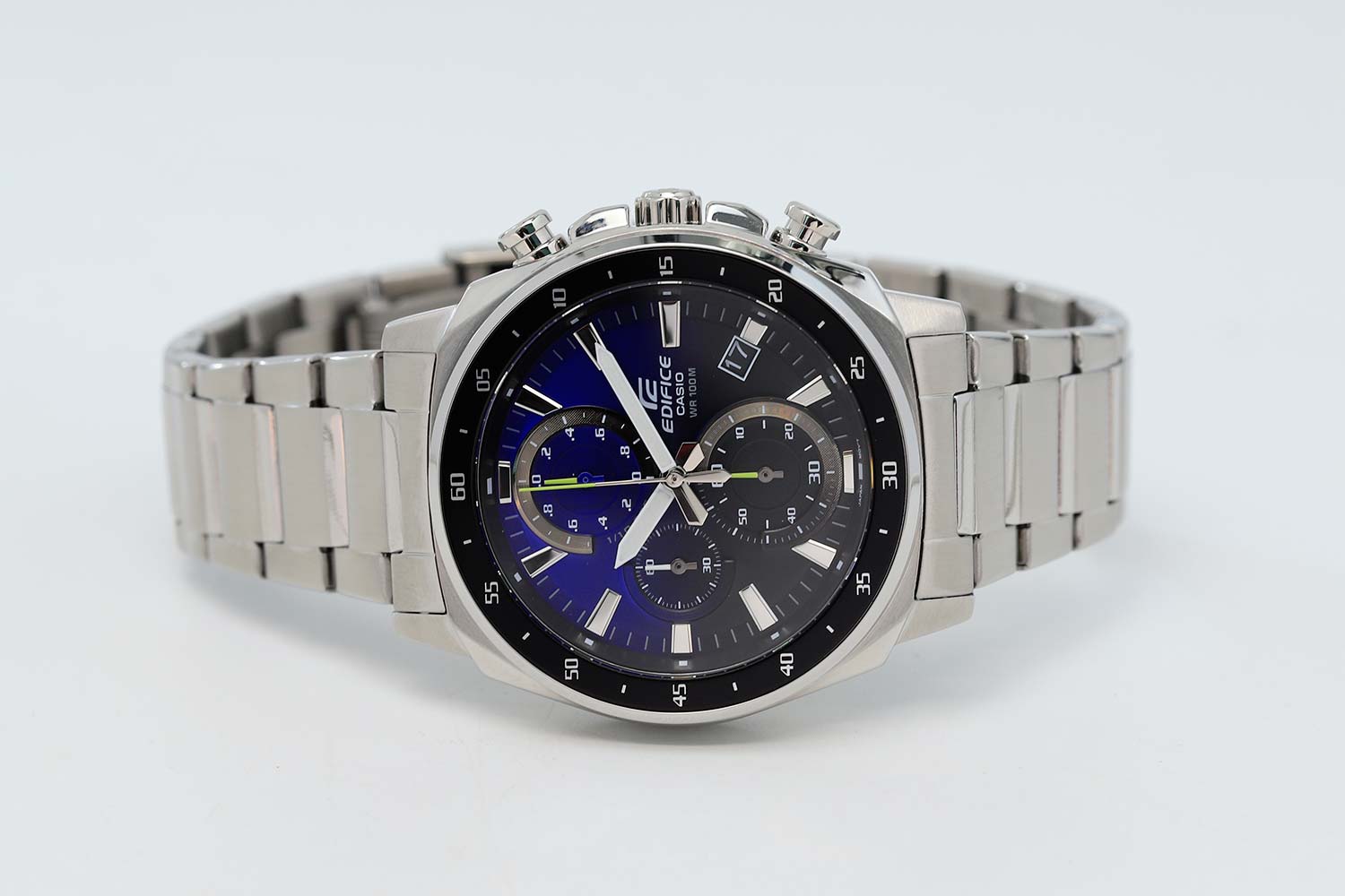 Японские наручные часы Casio Edifice EFV-600D-2AVUEF с хронографом