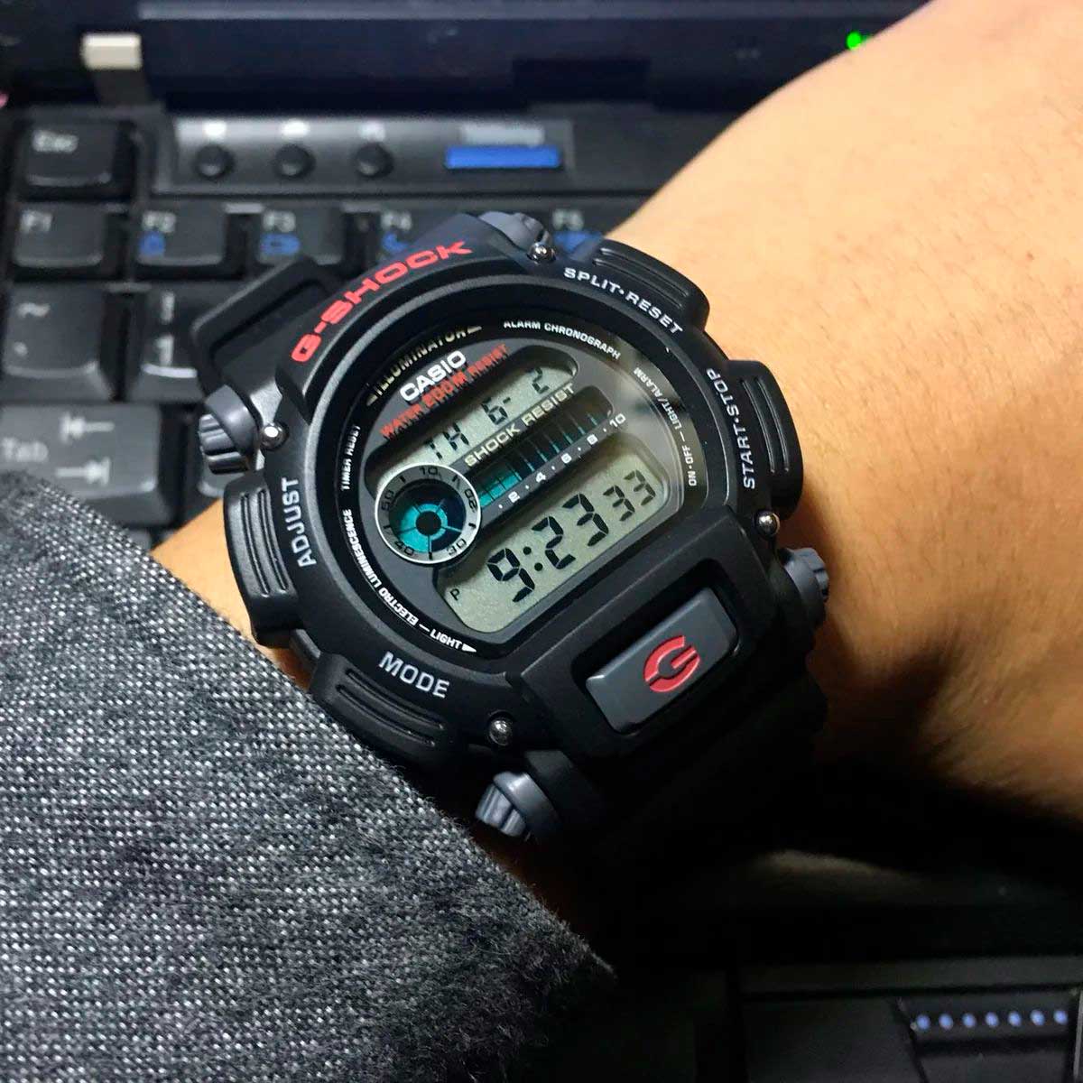 Японские наручные часы CASIO G-SHOCK DW-9052-1V