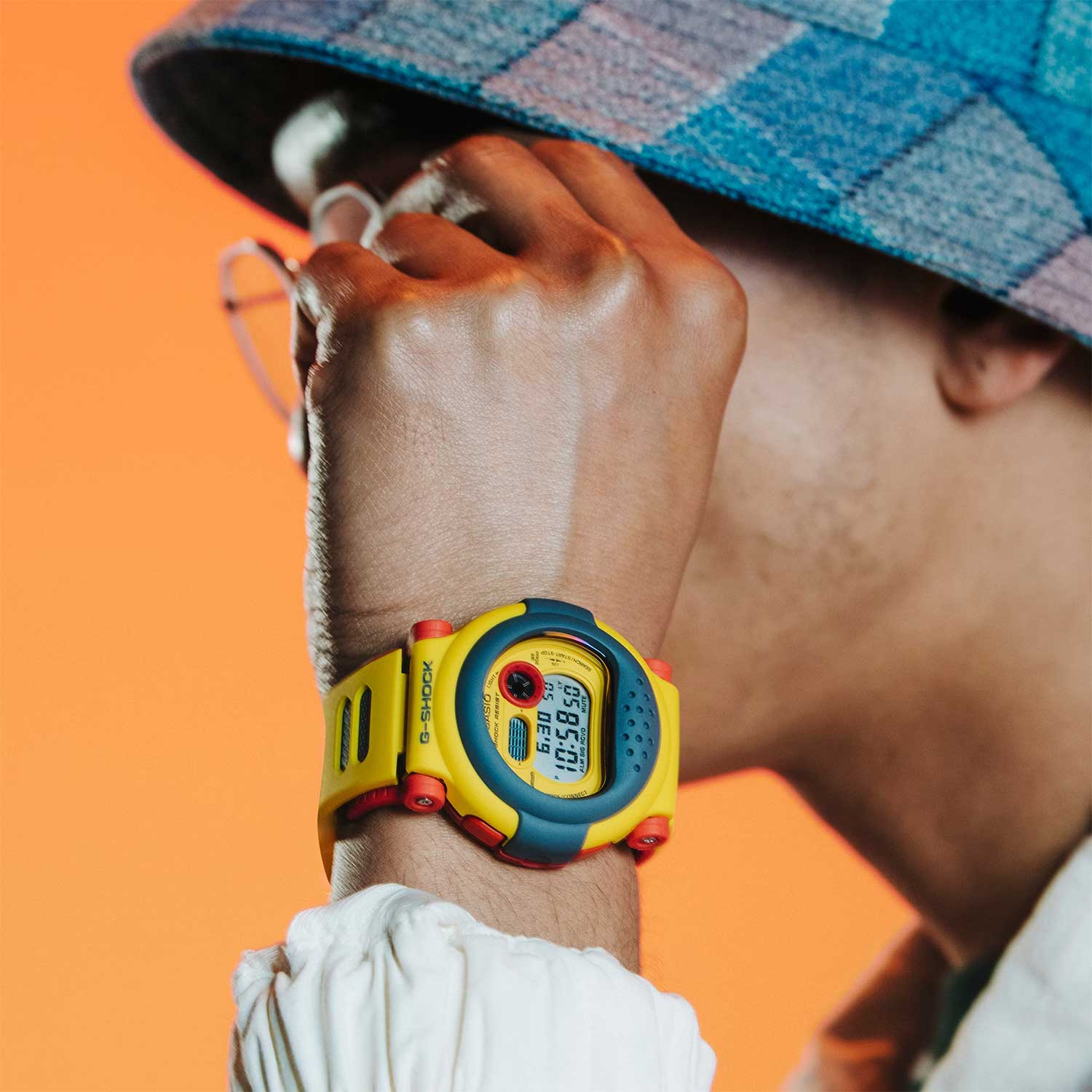 Японские наручные часы Casio G-SHOCK G-B001MVE-9 с хронографом