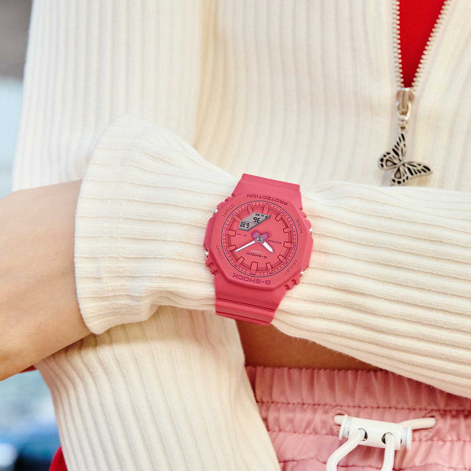 Японские наручные часы CASIO G-SHOCK GMA-P2100-4A