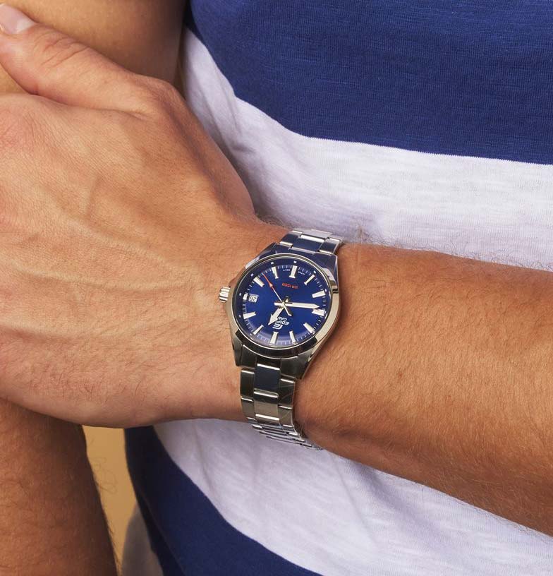 Японские наручные часы CASIO EDIFICE EFV-100D-2A