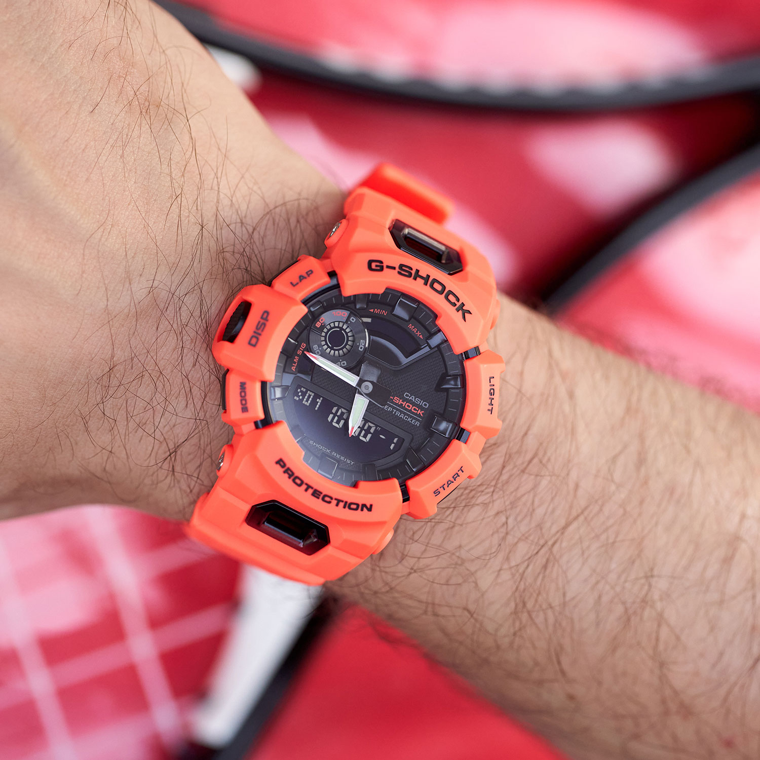 Японские спортивные наручные часы Casio G-SHOCK GBA-900-4AER с хронографом