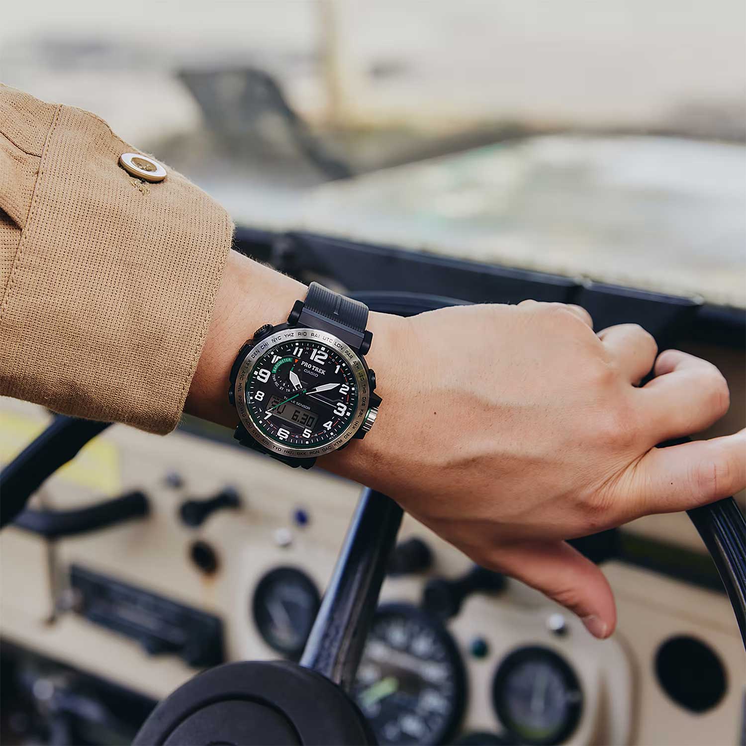 Японские наручные часы CASIO PRO TREK PRG-601-1