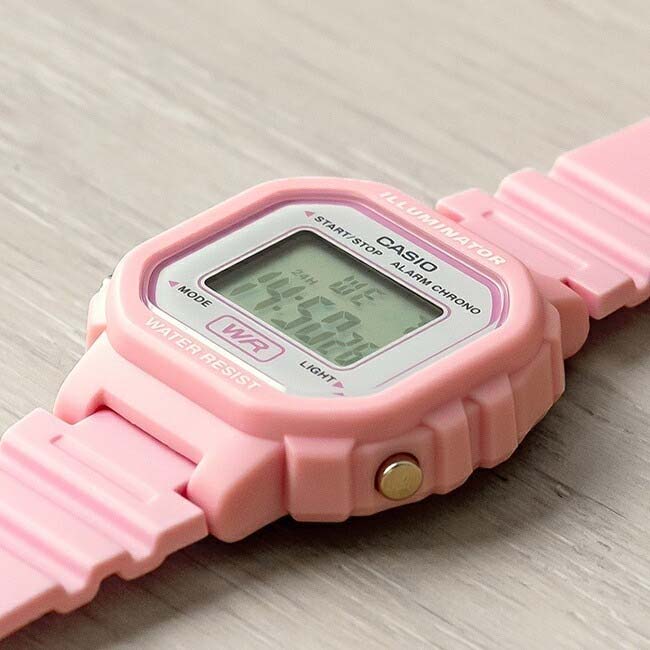 Японские наручные часы CASIO CASIO COLLECTION LA-20WH-4A1