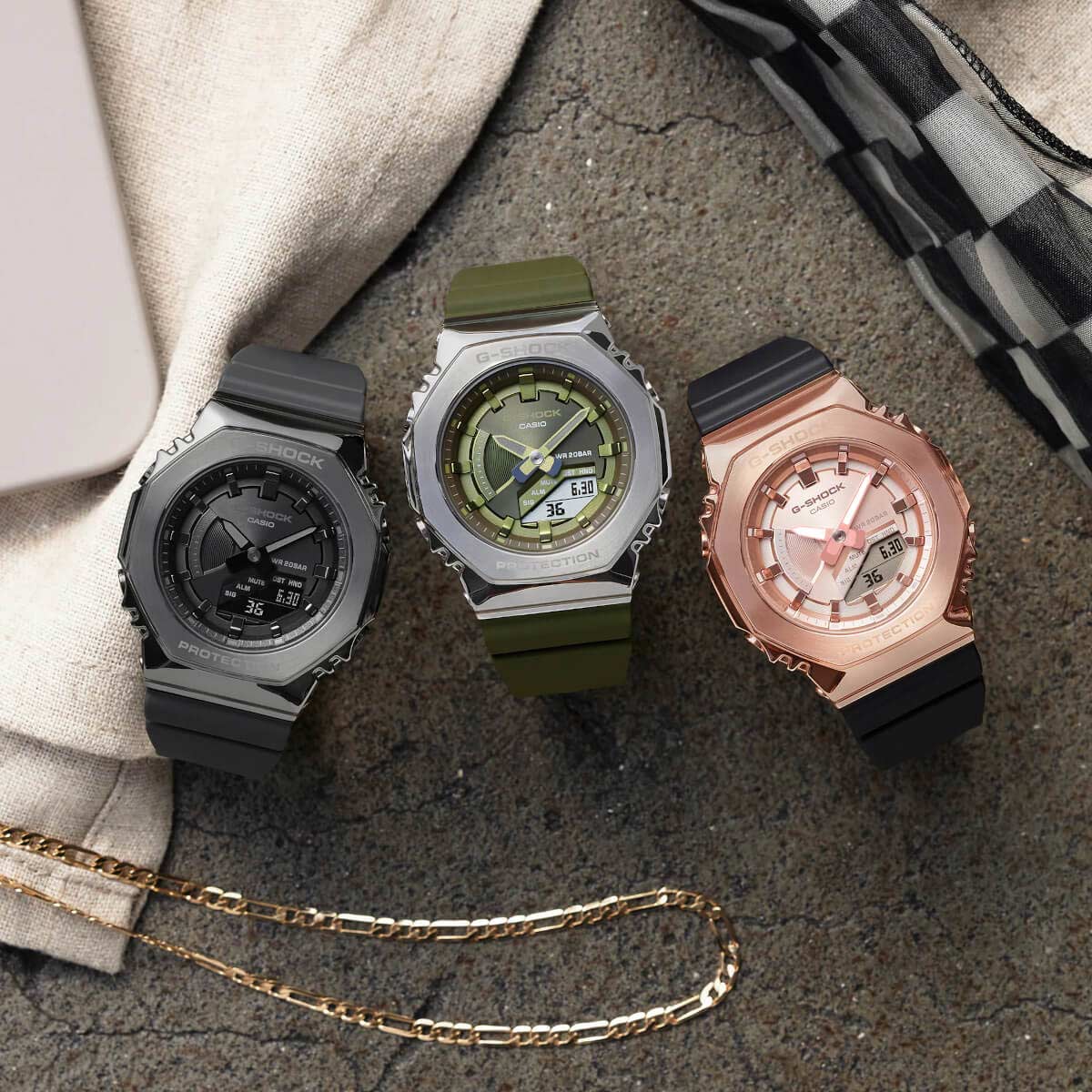 Японские наручные часы Casio G-SHOCK GM-S2100B-8AER с хронографом