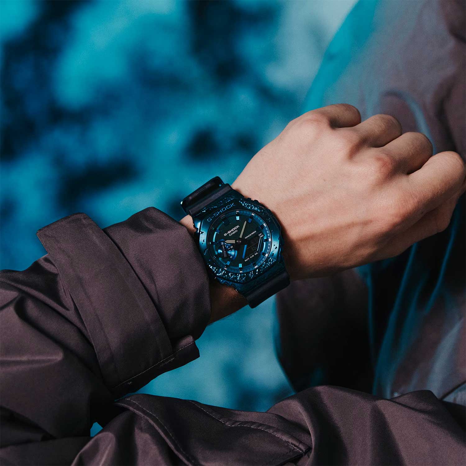 Японские наручные часы Casio G-SHOCK GM-2140GEM-2A с хронографом