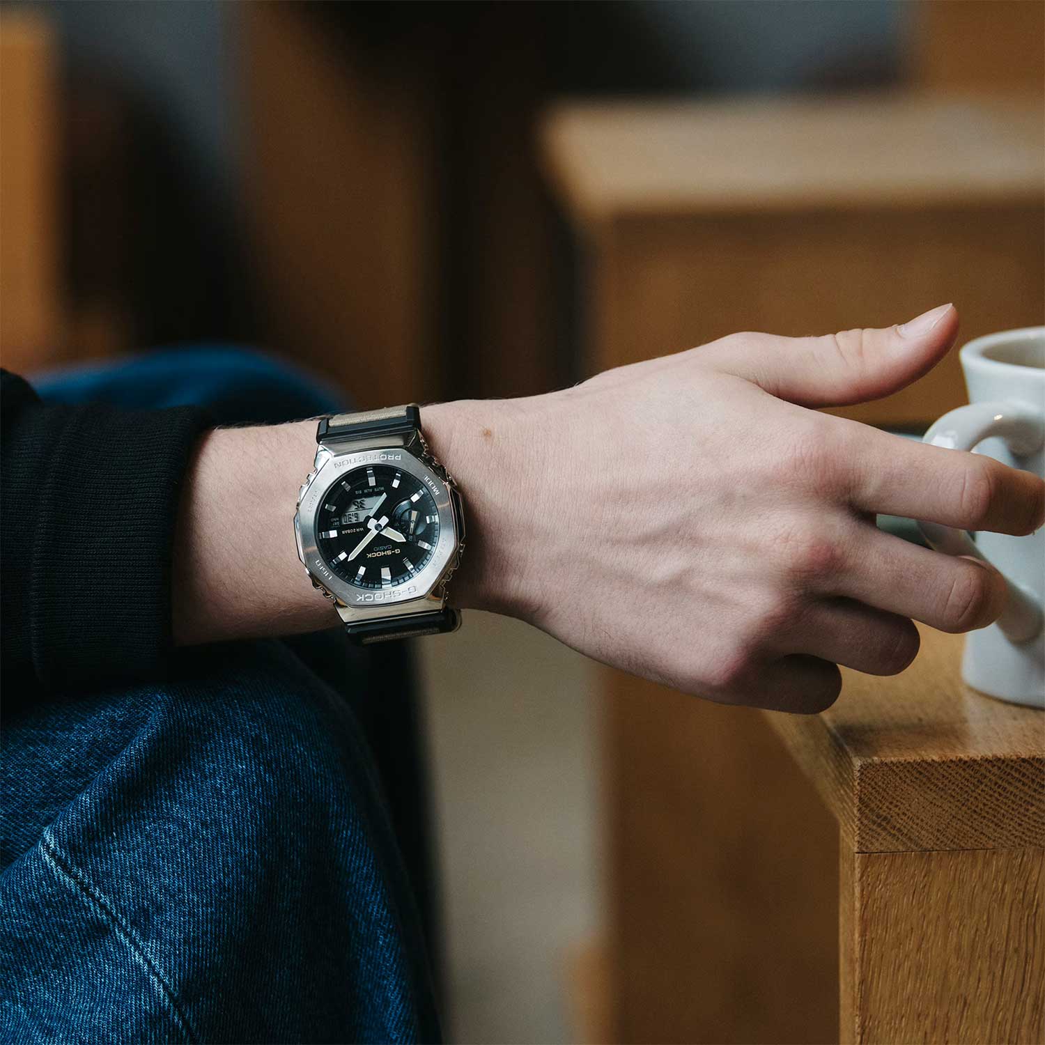 Японские наручные часы CASIO G-SHOCK GM-2100C-5A