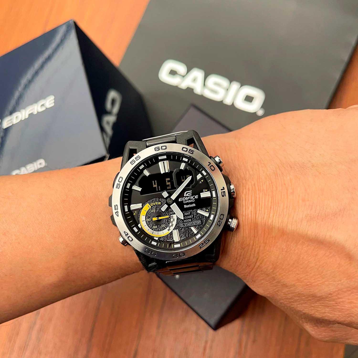 Японские наручные часы CASIO EDIFICE ECB-40DC-1A
