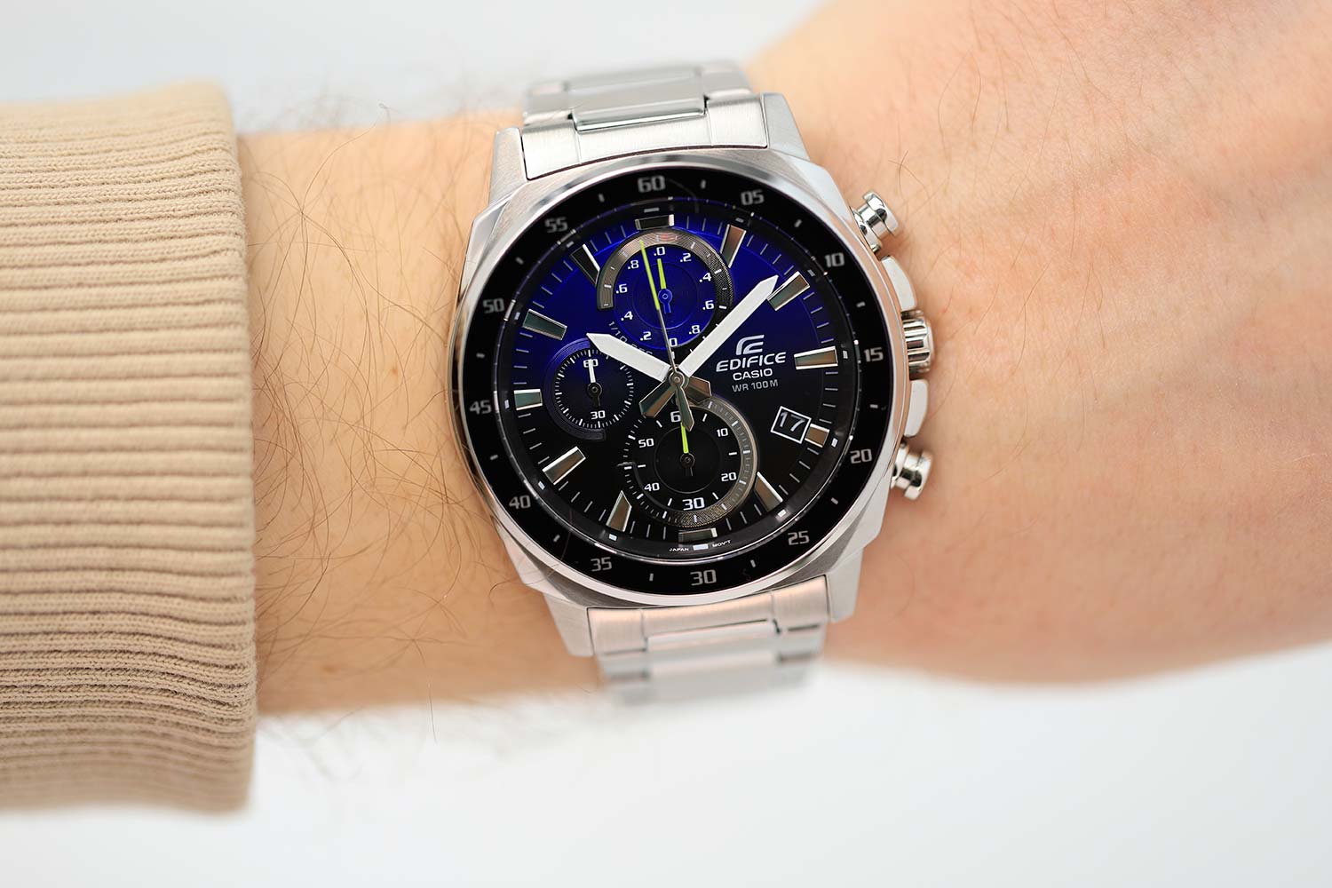 Японские наручные часы Casio Edifice EFV-600D-2AVUEF с хронографом