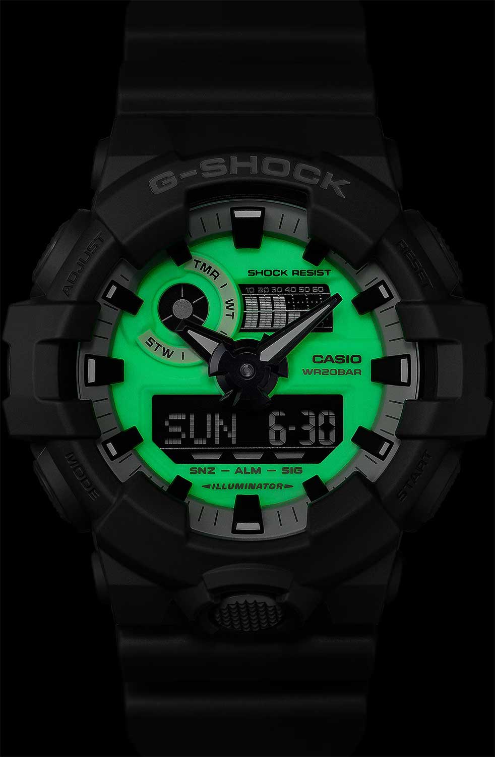 Японские наручные часы CASIO G-SHOCK GA-700HD-8A