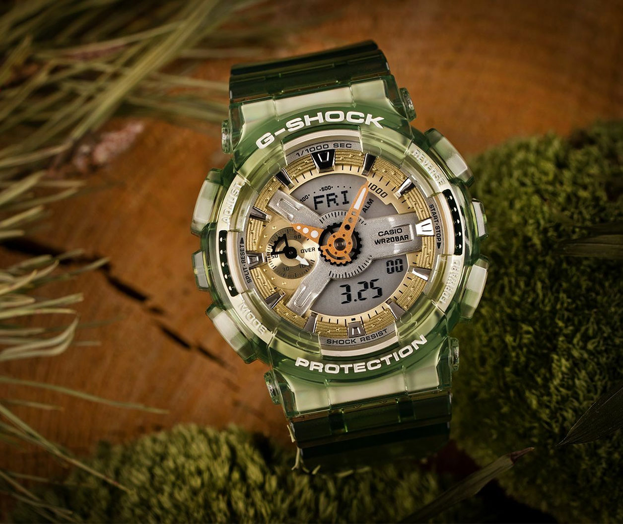 Японские наручные часы Casio G-SHOCK GMA-S110GS-3AER с хронографом