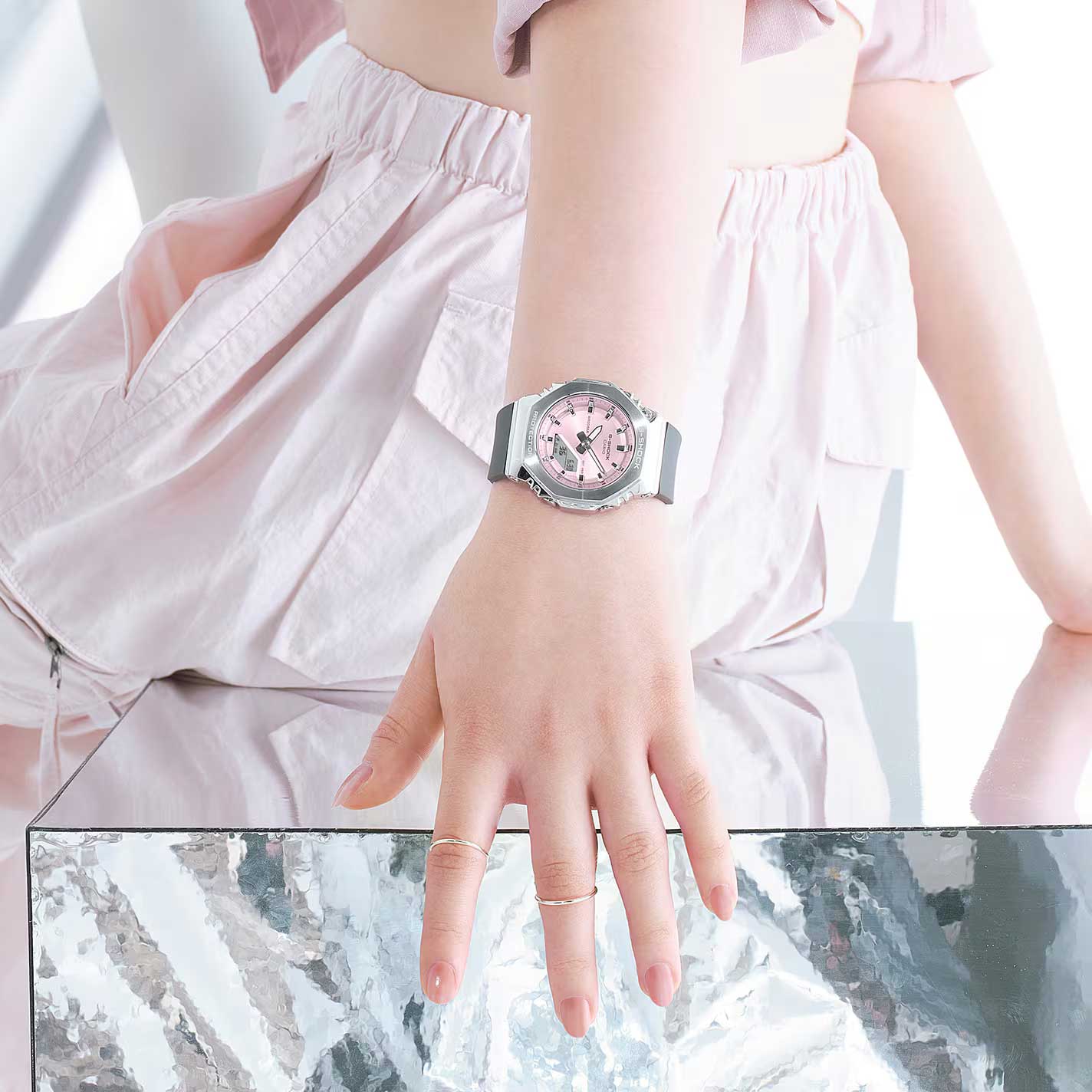 Японские наручные часы CASIO G-SHOCK GM-S2110-4A