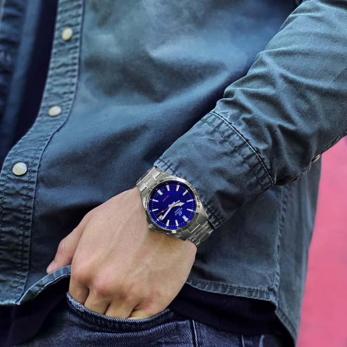 Японские наручные часы CASIO EDIFICE EFV-100D-2A