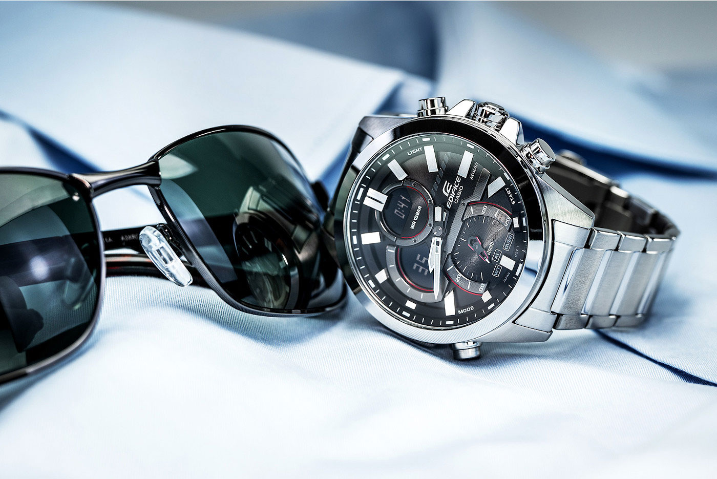 Японские наручные часы Casio Edifice ECB-30D-1AEF с хронографом