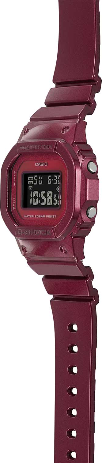 Японские наручные часы CASIO G-SHOCK GMD-S5600RB-4