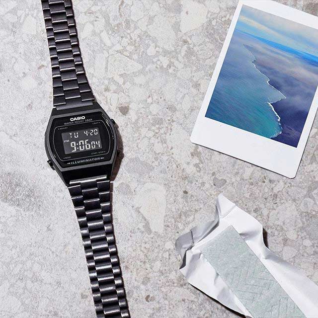 Японские наручные часы Casio Vintage B640WB-1B с хронографом