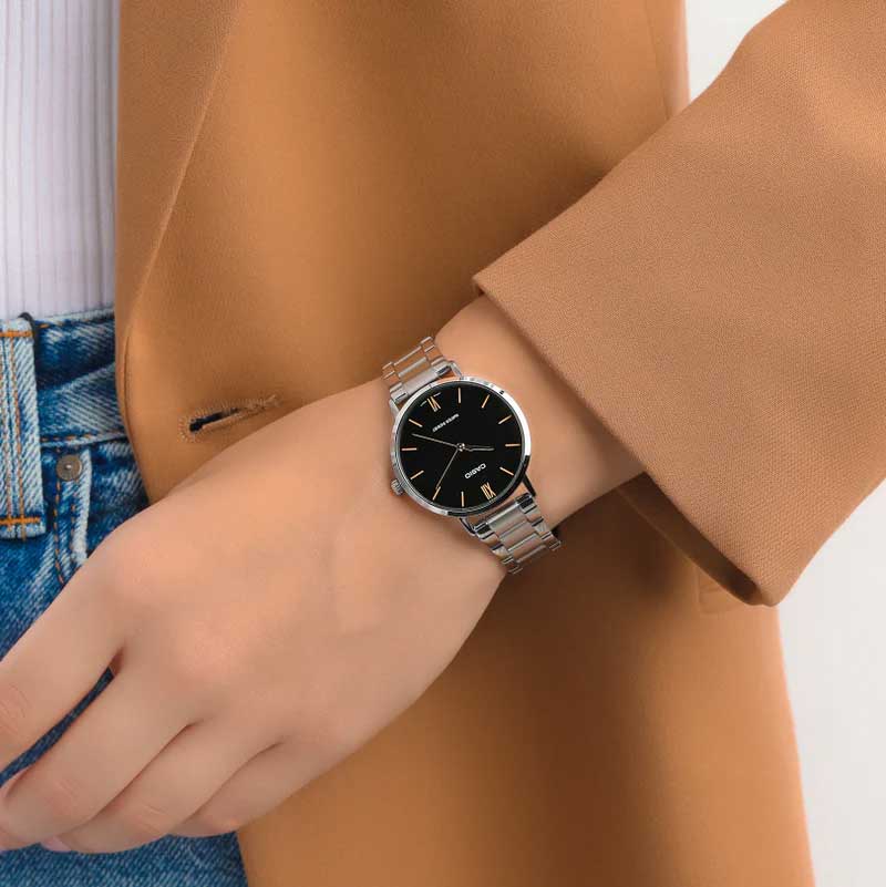 Японские наручные часы CASIO CASIO COLLECTION LTP-VT01D-1B