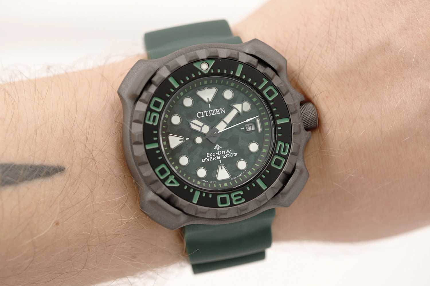 Японские наручные часы CITIZEN  BN0228-06W